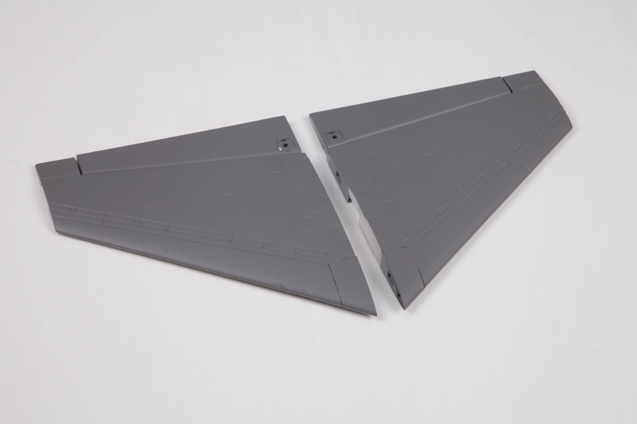 FMS F-16 V2 - Tragfl&auml;che